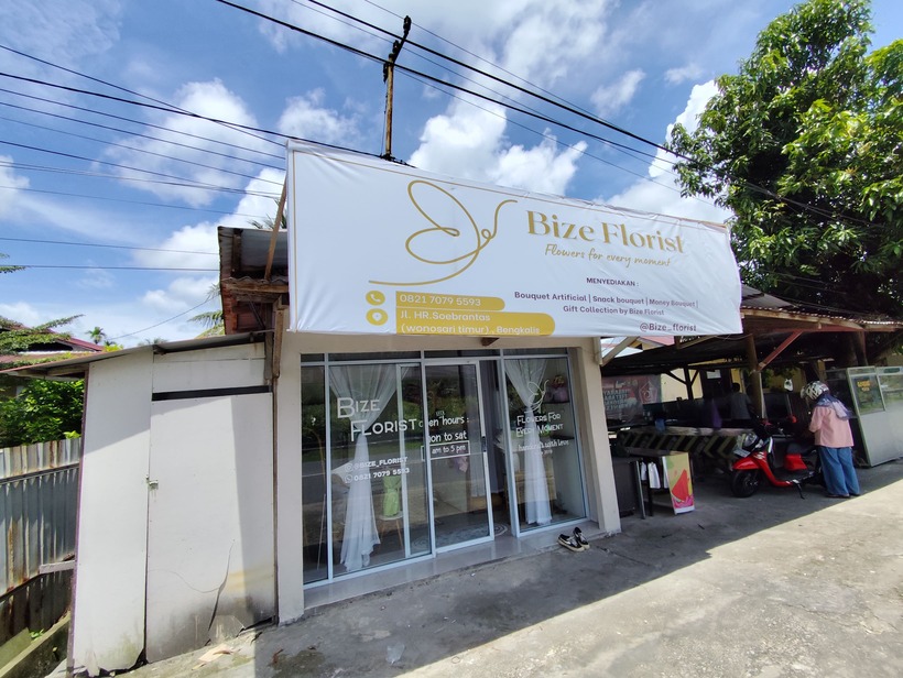 Merangkai Cinta dalam Setiap Helai Bunga di Jantung Bengkalis